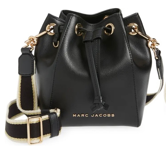 Marc Jacobs Handbags - Marc Jacobs Leather Bucket Bag (black & gold)